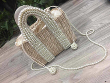 Load image into Gallery viewer, Pearl Straw Tote
