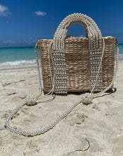 Load image into Gallery viewer, Pearl Straw Tote